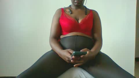 Snapshot of michellevice chatting on 24, 9, 2025 michellevice online show from 24, 9, 2025