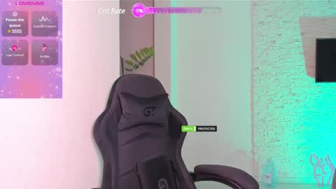 Michellee online show from 10, 2, 2025