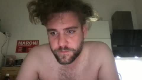 Snapshot of michi252 chatting on 8, 10, 2025 michi252 online show from 8, 10, 2025