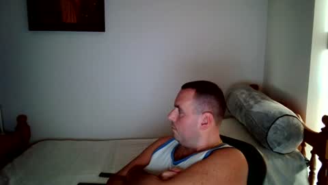 Snapshot of micic3 chatting on 9, 8, 2026 micic3 online show from 9, 8, 2026