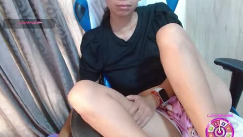 Snapshot of miculohot chatting on 21, 5, 2026 vanesa sexy online show from 21, 5, 2026