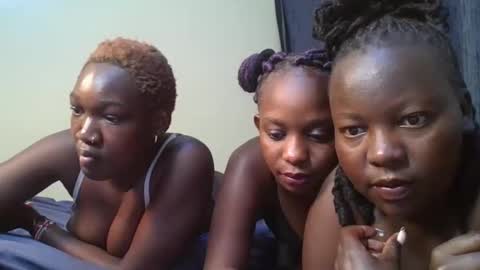 midnight_curves online show from 11, 4, 2026