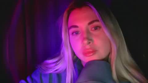 Snapshot of midnight_lace1 chatting on 6, 2, 2026 Midnight lace1 online show from 6, 2, 2026