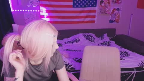 Snapshot of midnight_memories chatting on 20, 2, 2026 Kai and Angel online show from 20, 2, 2026