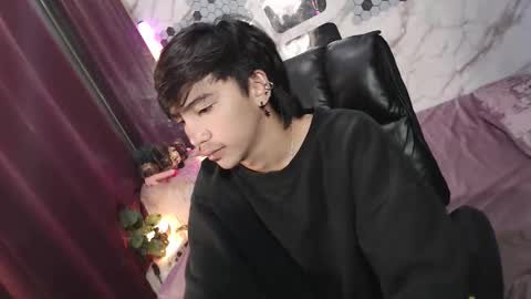 Snapshot of midnightkiller_ chatting on 24, 4, 2026 Kitty online show from 24, 4, 2026