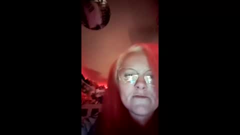 Snapshot of midnightseducer1 chatting on 2, 4, 2026 midnightseducer1 online show from 2, 4, 2026