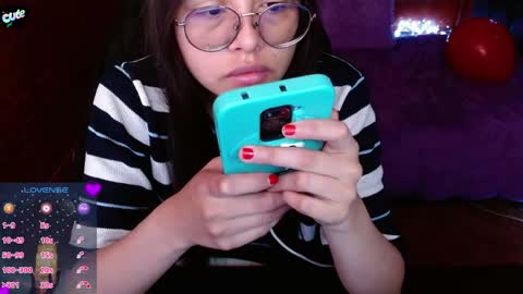 Midori 7u7 online show from 11, 4, 2026