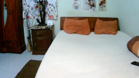 Snapshot of miel_07 chatting on 12, 6, 2026 miel_07 online show from 12, 6, 2026