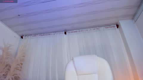 Snapshot of miel_gomez chatting on 7, 2, 2025 miel_gomez online show from 7, 2, 2025