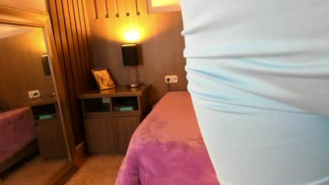 Snapshot of miel_gomez chatting on 31, 5, 2026 miel_gomez online show from 31, 5, 2026