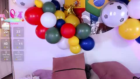 Snapshot of miel_gomez chatting on 9, 7, 2026 miel_gomez online show from 9, 7, 2026