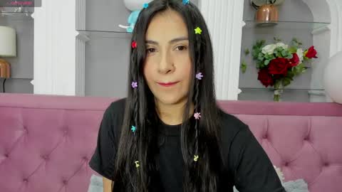Snapshot of miel_latina chatting on 4, 6, 2026 miel online show from 4, 6, 2026