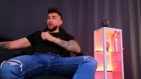 MightyAaron online show from 30, 1, 2025