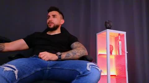 MightyAaron online show from 31, 1, 2025