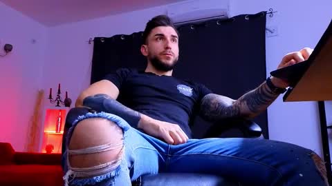 MightyAaron online show from 8, 1, 2026