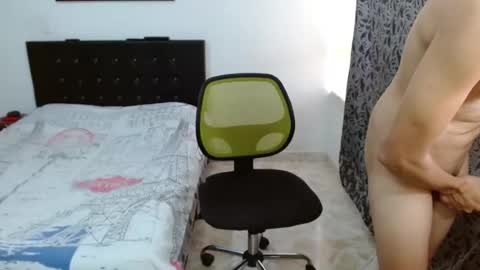 Snapshot of miguelitohot4 chatting on 23, 6, 2026 Miguel Eduardo online show from 23, 6, 2026