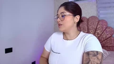 Mia  online show from 10, 1, 2026