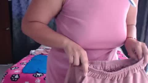 Snapshot of miia_big1boobs chatting on 29, 4, 2026 miia big1boobs online show from 29, 4, 2026
