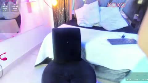 Snapshot of miia_deluxe_ chatting on 14, 6, 2026 miia_deluxe_ online show from 14, 6, 2026