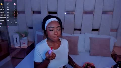 Miia Schwarz  online show from 29, 9, 2025