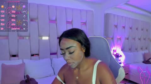 Snapshot of miia_schwarz chatting on 2, 5, 2026 Miia Schwarz online show from 2, 5, 2026