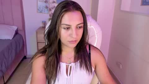 Snapshot of miia_thompson_1 chatting on 18, 6, 2026 M I I A online show from 18, 6, 2026
