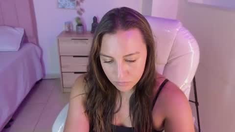 Snapshot of miia_thompson_1 chatting on 30, 6, 2026 M I I A online show from 30, 6, 2026