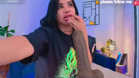 Snapshot of miiaa7_ chatting on 21, 7, 2026 Ma is my name I invite you to check out my wish list for my birthday online show from 21, 7, 2026