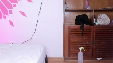 miiaa_m online show from 10, 4, 2026