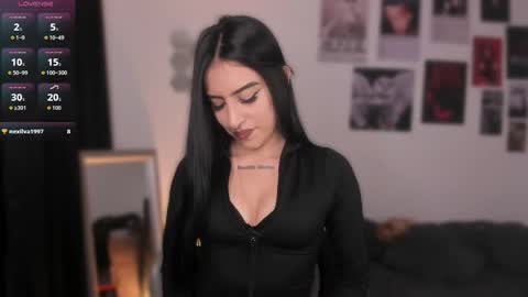 Snapshot of miiaa_stone chatting on 30, 10, 2025  miiaa stone  online show from 30, 10, 2025