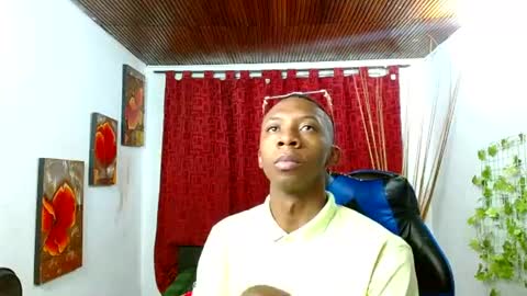 Snapshot of miilo18 chatting on 18, 4, 2026 milo online show from 18, 4, 2026