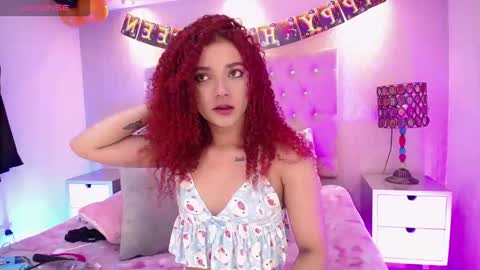 Snapshot of miilu_dancer_ chatting on 12, 10, 2025 Lucii online show from 12, 10, 2025