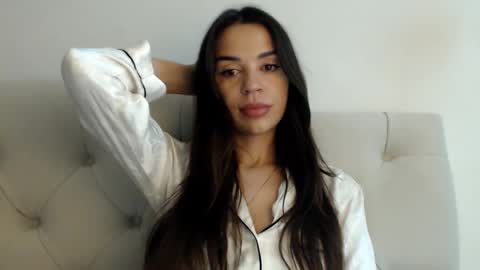 Mika online show from 25, 10, 2025