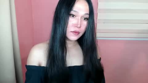 Snapshot of mika_oka chatting on 2, 2, 2025 Hi im Avah online show from 2, 2, 2025