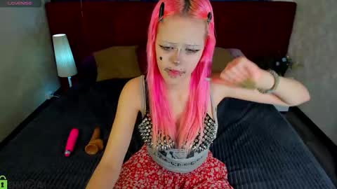 Mika online show from 21, 3, 2026