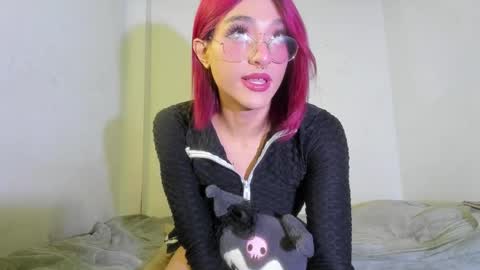 mika_velvet online show from 3, 10, 2025