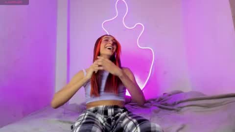 mika_velvet online show from 1, 11, 2025