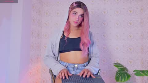 mika_velvet online show from 9, 4, 2026