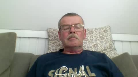 mikael42 online show from 2, 6, 2026