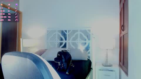 Snapshot of mikaelastonne chatting on 10, 1, 2026 Mikaela blondie bigass online show from 10, 1, 2026