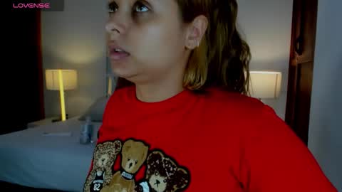 Snapshot of mikaelastonne chatting on 14, 1, 2026 Mikaela blondie bigass online show from 14, 1, 2026