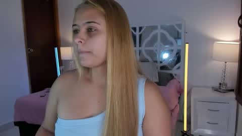 Snapshot of mikaelastonne chatting on 15, 2, 2026 Mikaela blondie bigass online show from 15, 2, 2026