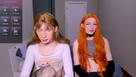 Snapshot of mikaella_nicole chatting on 7, 5, 2026 mikaella_nicole online show from 7, 5, 2026