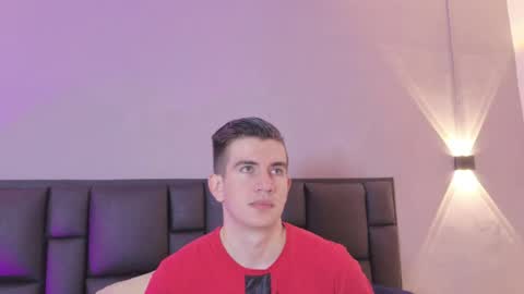 Snapshot of mikaelslow chatting on 19, 4, 2026 mikael online show from 19, 4, 2026