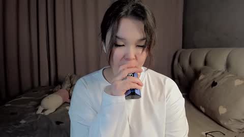 mikasssu online show from 22, 1, 2025