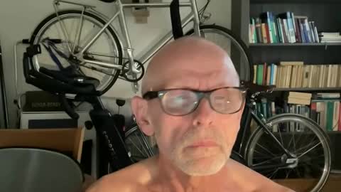 Snapshot of mike4playhot chatting on 8, 6, 2026 mike4playhot online show from 8, 6, 2026