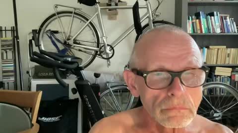 Snapshot of mike4playhot chatting on 18, 6, 2026 mike4playhot online show from 18, 6, 2026