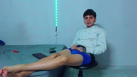 Mike IMDEPENDIENT MODEL online show from 25, 10, 2025