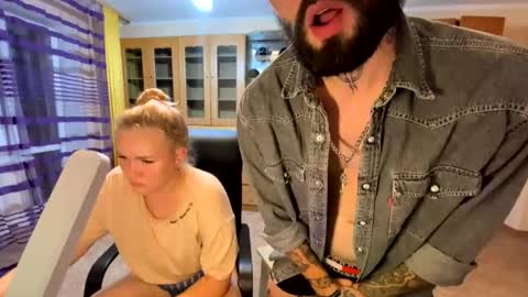 Snapshot of mike_and_anna_ chatting on 11, 4, 2026 Mike and anna online show from 11, 4, 2026