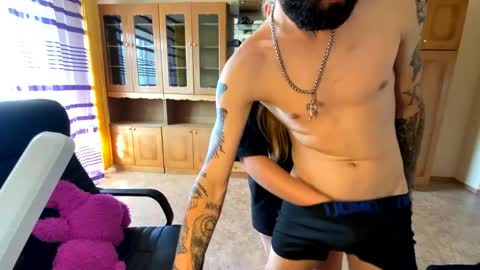 Mike and anna online show from 13, 5, 2026